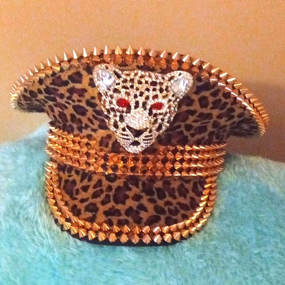 New leopard captain's hat